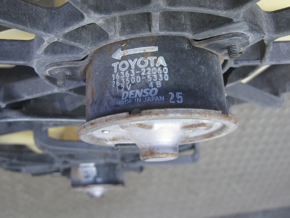 00-05 TOYOTA MR2 SPYDER ZZW30L MOTOR RADIADOR VENTILADOR DE REFRIGERACIÓN CUBIERTA DEL MOTOR OEM Foto 4 de 4