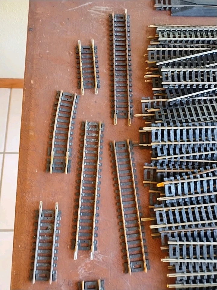 Vtg Lot 100 ATLAS HO SCALE TRACK 9” Straight Curved Terminals Switch Turnout - Image 4 of 4