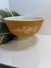 Butterfly Gold 403 PYREX mixing Bowl Very Good Condition!