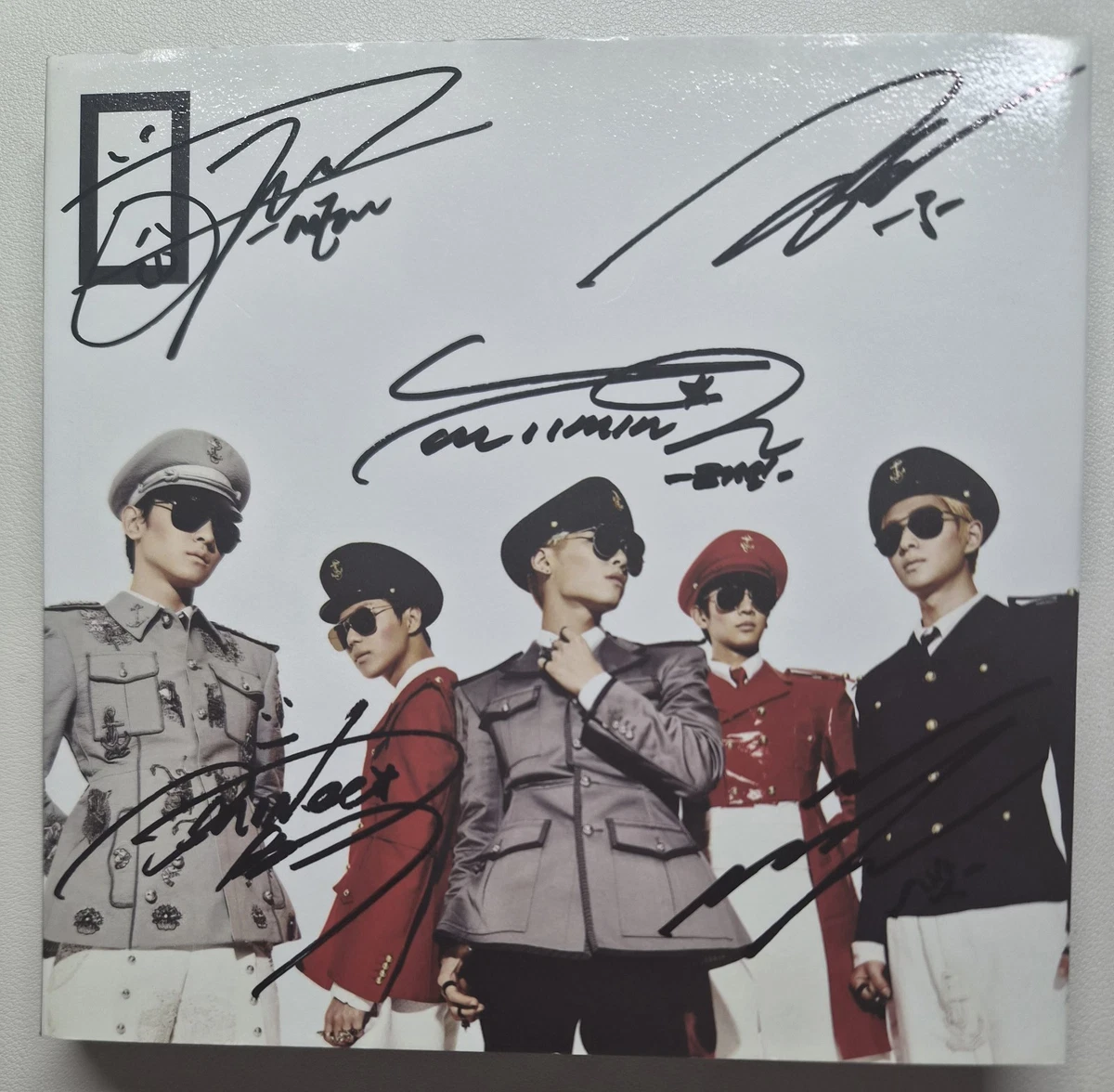 SHINee 5人メンバ直筆サイン色紙　激レア shinee autograph products for sale | eBay