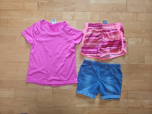 Girl Tshirts Shorts Skirts Lot 6 Years - Picture 4 of 8