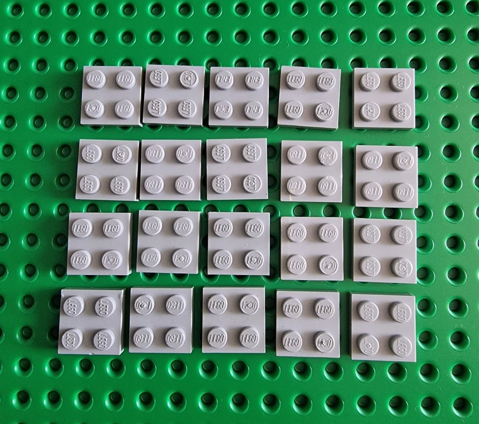 LEGO Platte Bauplatte Basisplatte 2x2 neu hellgrau 20 Stück basic plate 3022 R2 - Bild 1 von 1