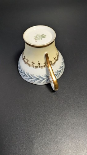 Vintage Aynsley England Bone China Tea Cup Gold Trim - Picture 12 of 14