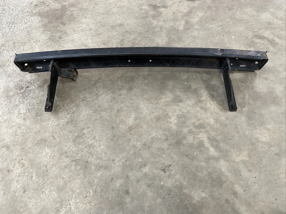 VOLKSWAGEN JETTA 1987 GOLF PARACHOQUES DELANTERO BARRA DE REFUERZO HAZ DE IMPACTO FABRICANTE DE EQUIPOS ORIGINALES Foto 4 de 4