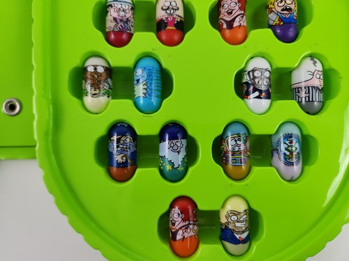 Mighty Beanz Lot of 60 Beanz - Mixed Series Beanz In Series 1 Collector Case - Picture 12 of 12