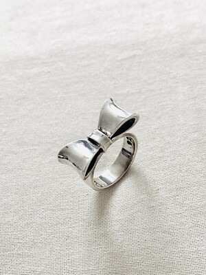 King Baby Studio SMALL BOW RING Q20-5883-6 (size P) (RRP $195 + Tax)