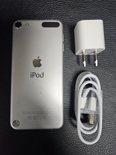 Apple iPod Touch 5. Generation Model A1421 32GB MP3 Player