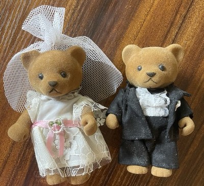 Vintage 1986 Teddy Bear Story Bride & Groom Flocked Mini Figures