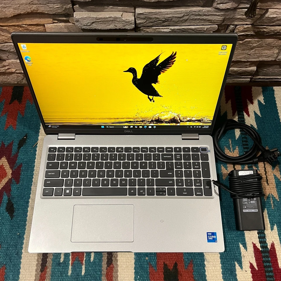 ¡Laptop táctil Dell Latitude 5520 15"! Cargador i7-1185G7 •16GB RAM 256GB SSD Win11 Foto 3 de 4