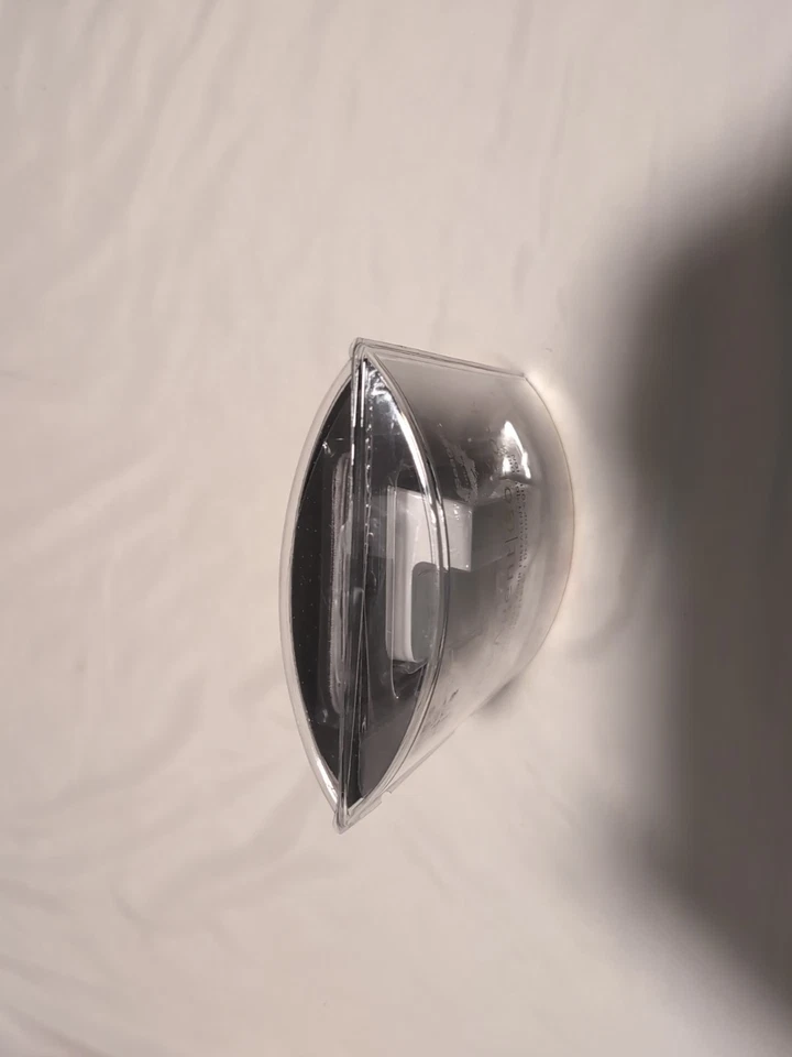 NIB Seagate Free Agent Go Dock Back Up & Sync - White with Travel Case 100521233 - Image 4 of 4