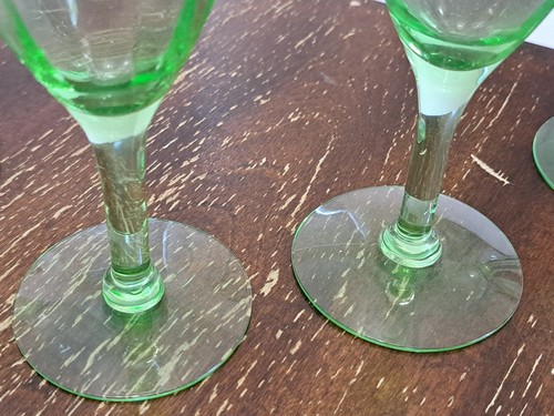 Etched Uranium Glass Wine Glasses Set Of 5 - Picture 5 of 12