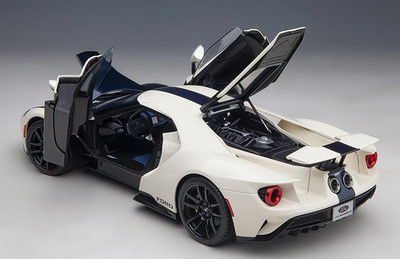 Ford GT Heritage Edition Prototype 2022 White/Blue  Autoart 72926   1:18