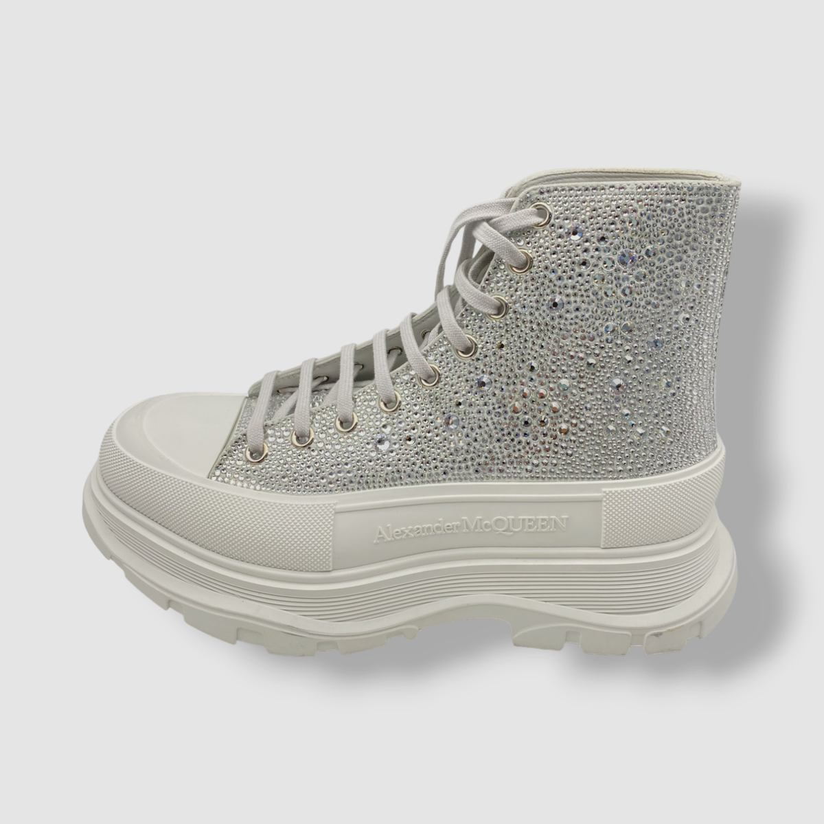 $1690 Alexander McQueen Men display picture 1