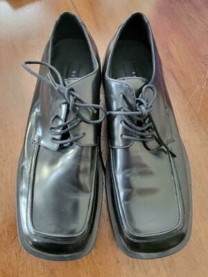 KENNETH COLE REACTION MENS BLACK LEATHER DRESS SHOES SIZE 10  display picture 3