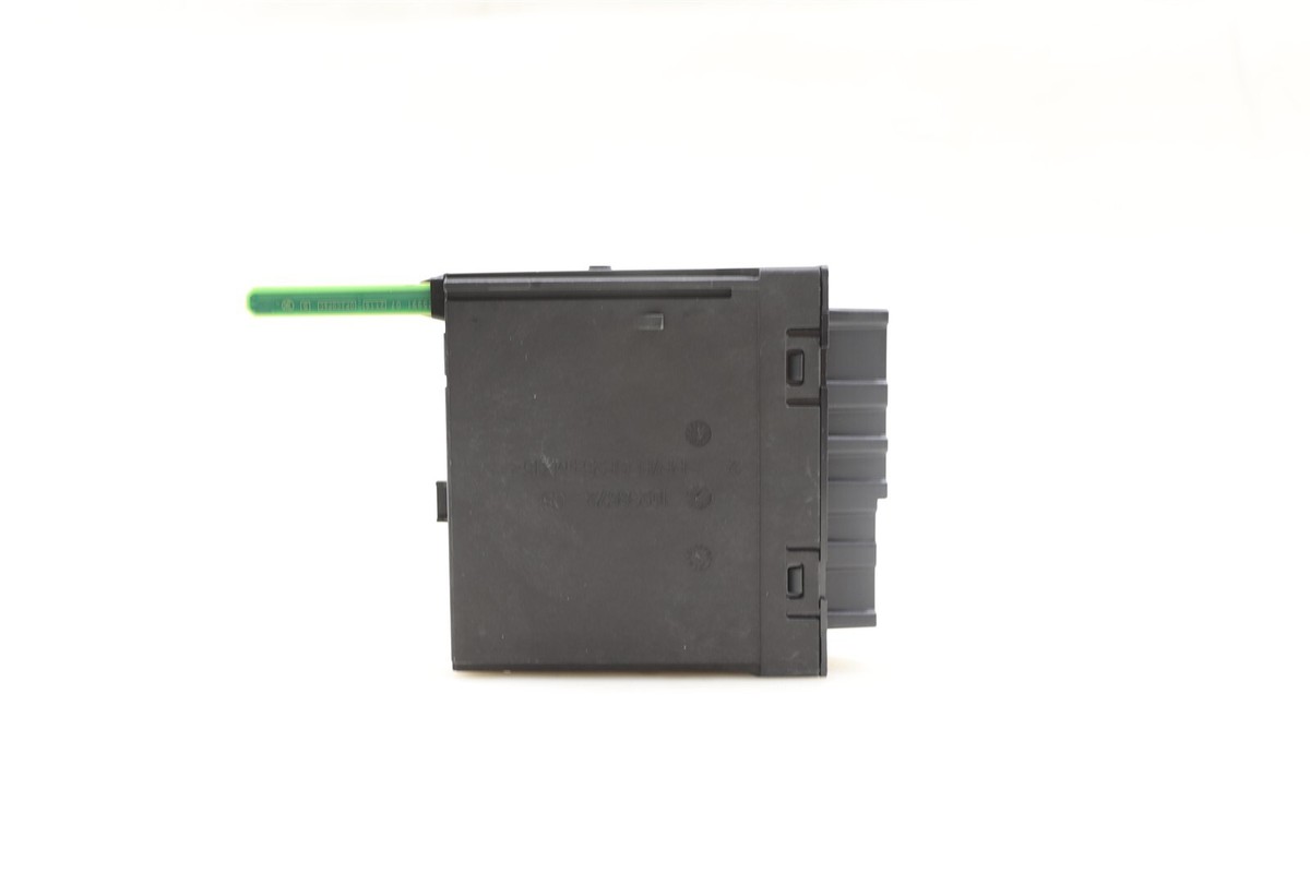 NEW OEM Volvo Front Right Door Control Module 31674757 Volvo XC40 