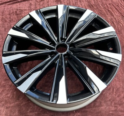 ラスト1⭕️人気モデル◎All-round◎11inch Toyota 2023 2024 2025Crown RS Advanced Crossover OEM 21