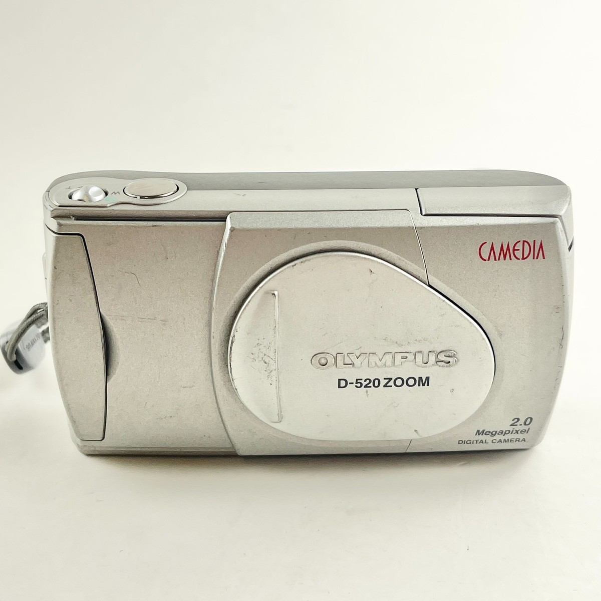 Olympus Camedia D-520 Zoom Digital Camera Silver 1.5