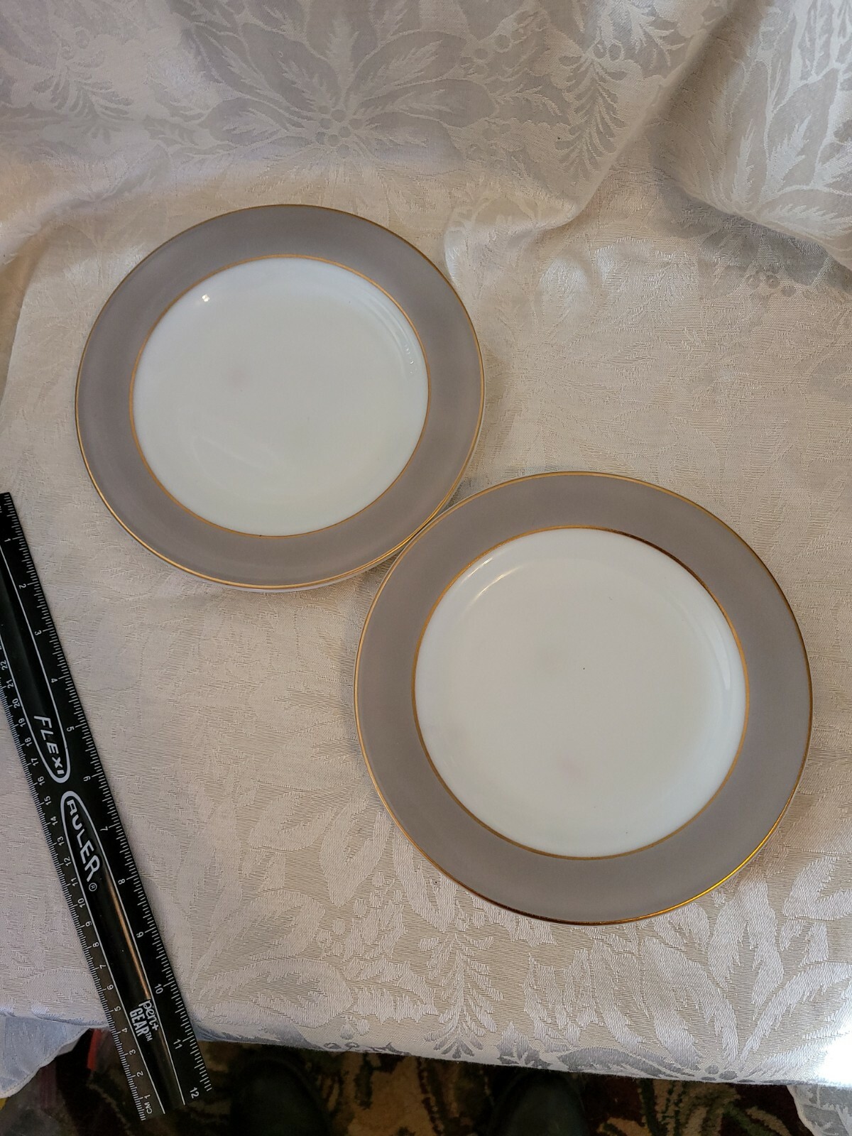 VINTAGE PYREX MILK GLASS DINNERWARE GOLD TRIM GRAY SALAD PLATE 8 IN SET