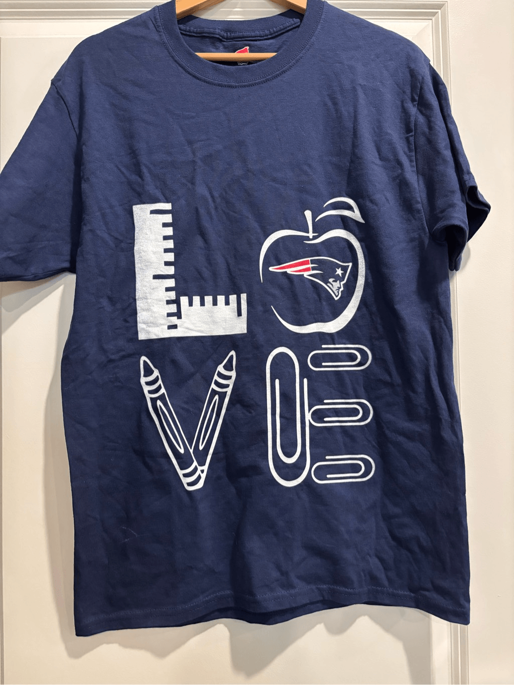 Patriotic Love T-Shirt - Medium, Soft & Stylictic USA Pride Tee