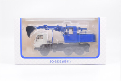 1/43 ABS Truck  MODIMIO Russia For Kamaz EO-3532(5511) Excavator gift