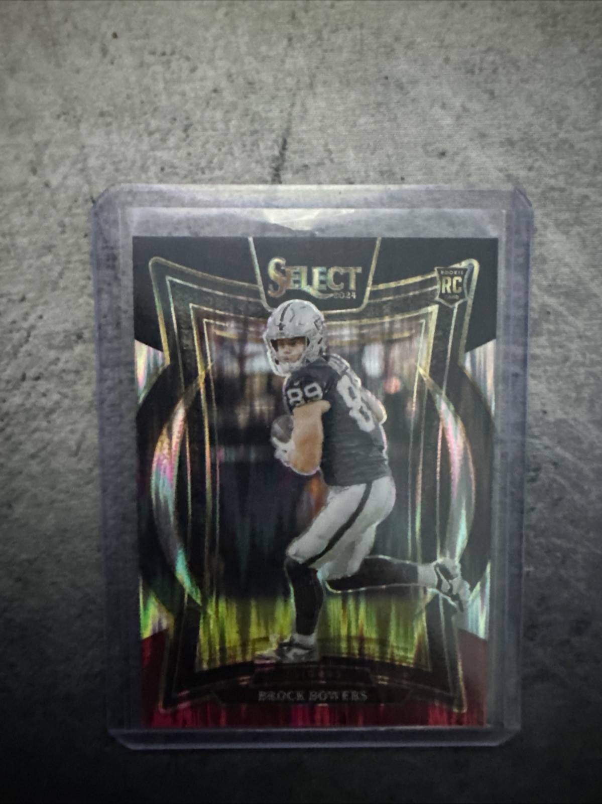 2024 Panini Select - Concourse Brock Bowers #31 Black & Red Shock Prizm (RC)