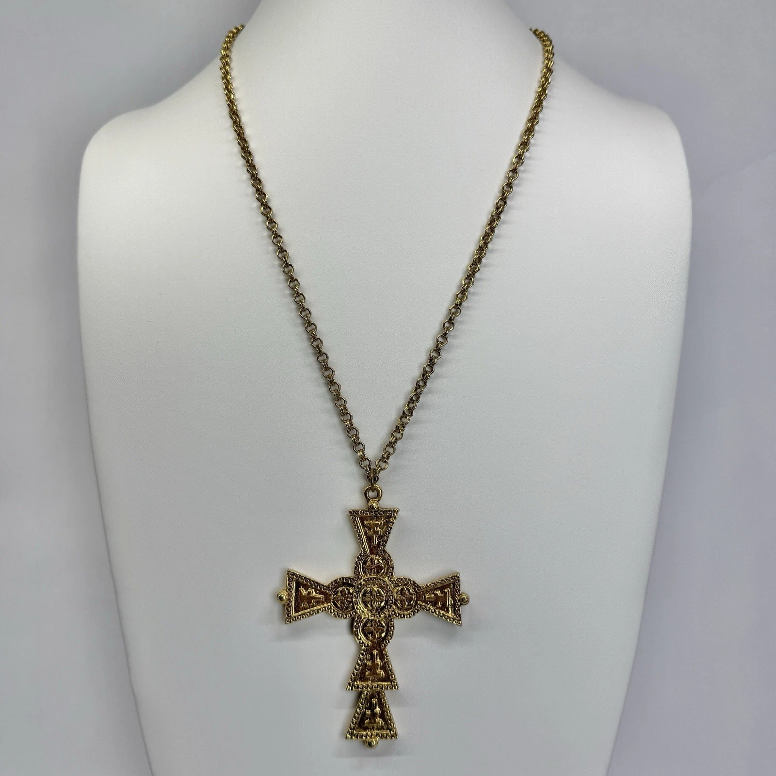ART Arthur Pepper Large Heavy Cross Gold Tone Vintage Necklace Jewelry N199