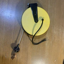 Spring Rewind Static Discharge Cable Reel, 25' Cable, with Ground Clamp