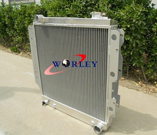 3 CORE RADIATOR FOR 87-06 JEEP WRANGLER TJ YJ CHEVY V8 CONVERSION AT/MT - Picture 3 of 4