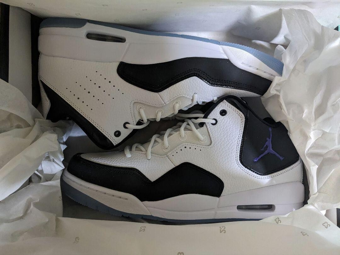 Nike Sneakers Air Jordan Courtside 23 AR1000-104 White Black