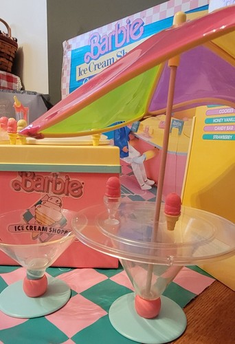 Vintage 1986 Mattel Barbie Ice Cream Shoppe in Original Box Near Complete Rare - Picture 9 of 15