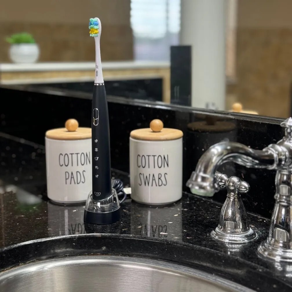 Electric Toothbrush 5 Personalized Modes  48,000 brush head movements per min