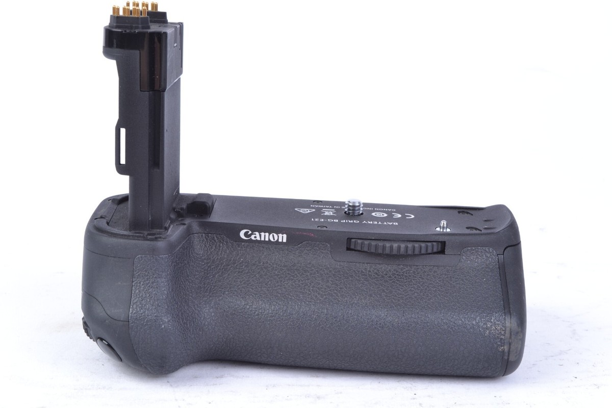 キヤノン バッテリーグリップ BG-E21 Shop Canon Battery Grip BG-E21 | Canon U.S.A., Inc.