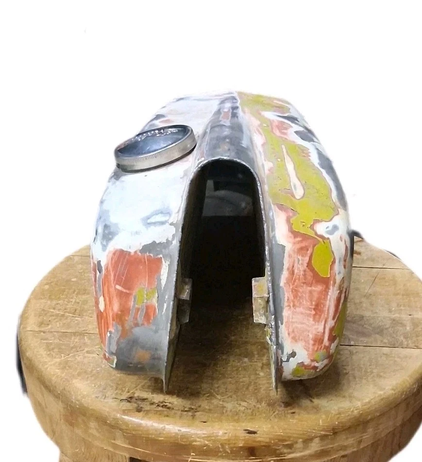 1930 s Indian Motorcycle Sport Scout Gas Tank, Rubber Mounted Front,straped Back - Image 2 of 4