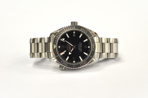 Omega Seamaster Planet Ocean 23230422101001 (2015) Box & Papers