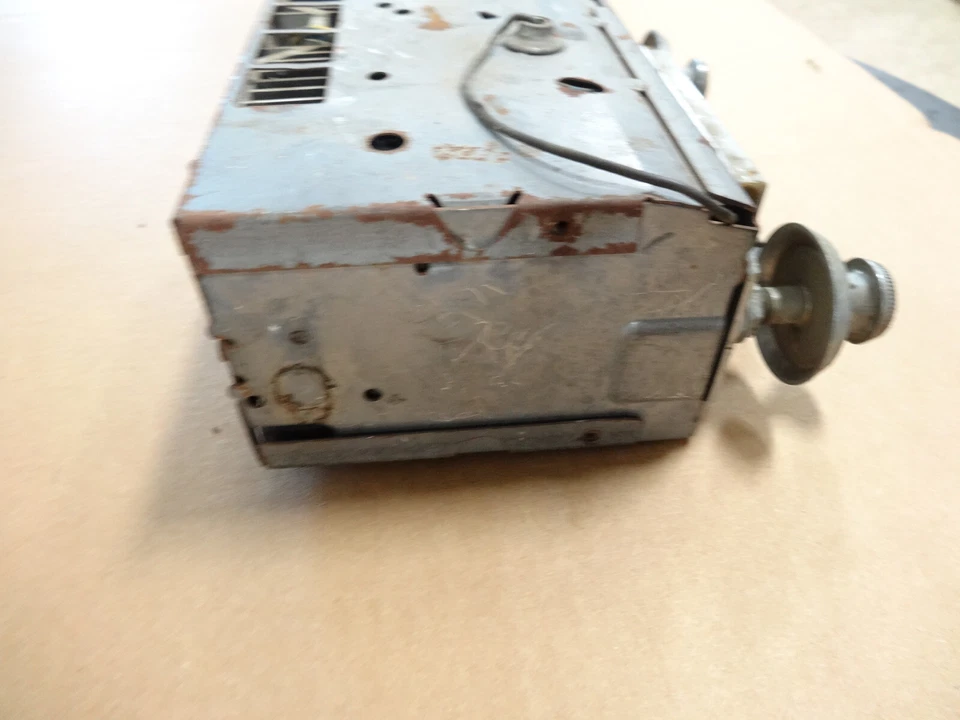 1964 Oldsmobile Delco AM Radio Jetstar 88 98 Jetfire Olds Cutlass PARTS ONLY Foto 4 de 4