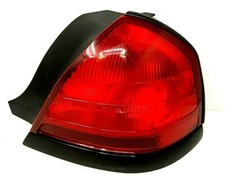99 00 01 02 03 04 05 06-11 Ford Crown Victoria Right Passenger Side Tail Light