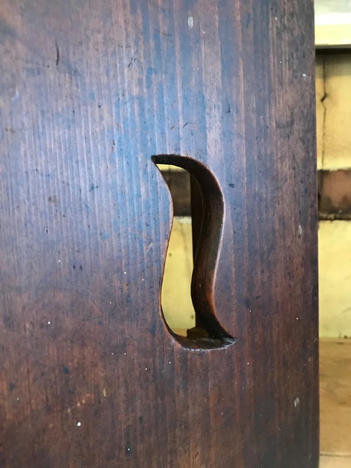 Antiguo taburete capilla iglesia siglo XIX S agujero en la parte superior (C) Foto 4 de 4