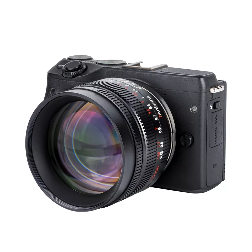 7artisans 50mm F0.95 APS-C Manual Focus Lens Fujifilm Fuji X S10 XPro3 XT4 E1 - Image 2 of 4