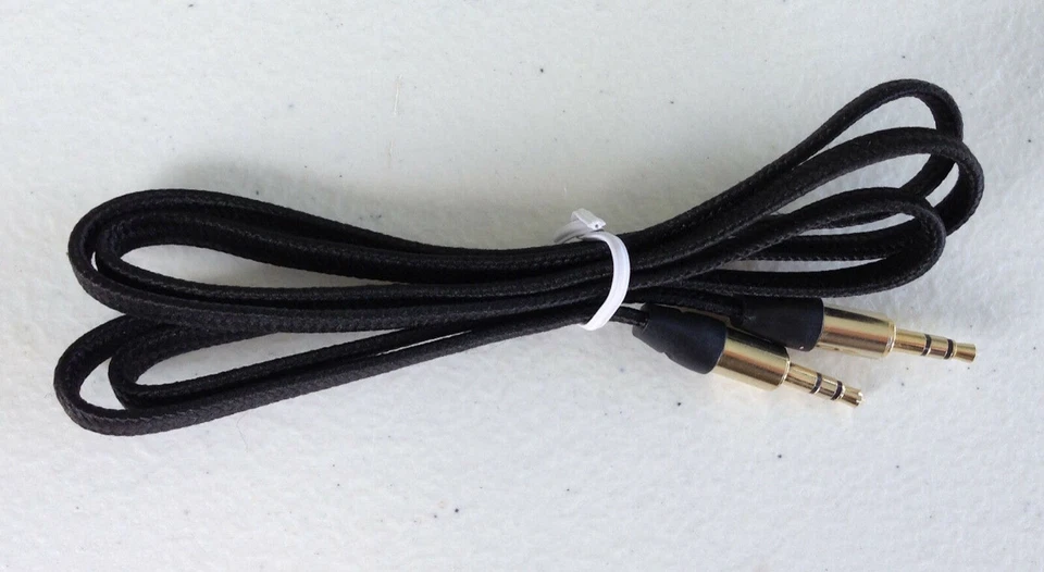 3.5MM 3FT AUX Auxiliary flat braided male cable FOR iPhone 4s 5c 6 iPod Nano mp3 - Image 3 of 4