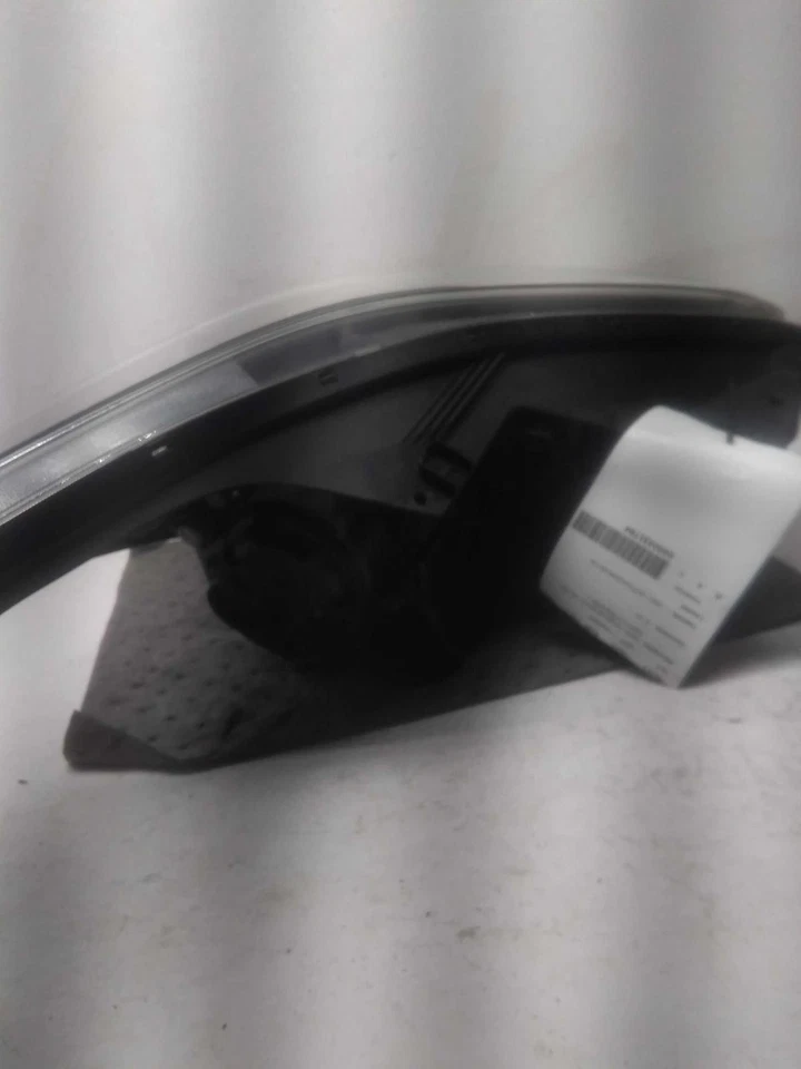 Used Left Headlight Assembly fits: 2021 Kia Forte Sedan halogen projector w/o LE - Изображение 3 из 4