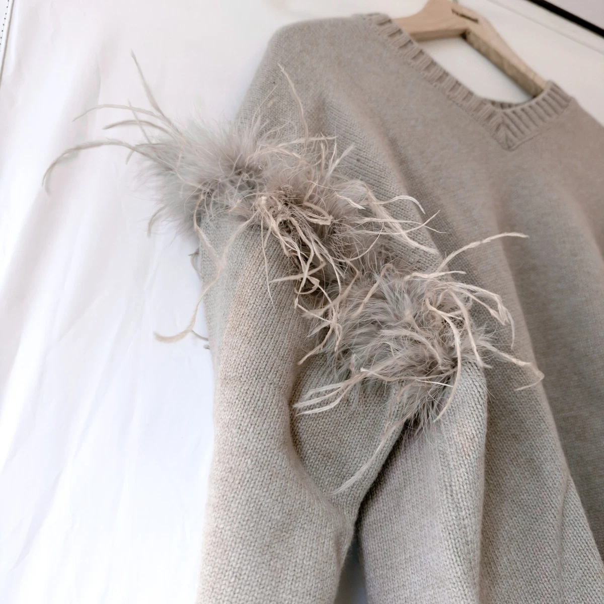 Zara Mink 100% Wool Chunky Knit Oversized V-neck Feather Trim Sweater Jumper NEW