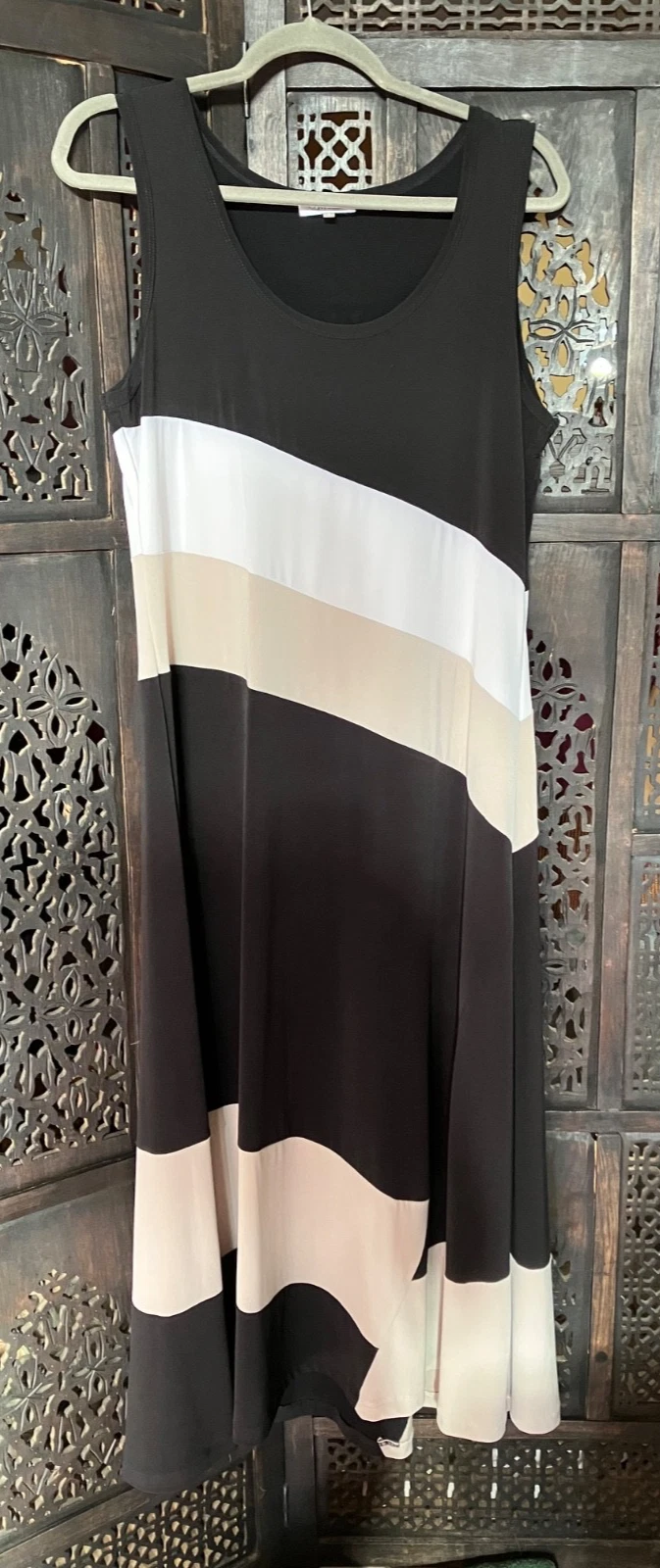 Calvin Klein Maxi dress size large Women's
Opens in a new window or tab