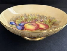 AMAZING! AYNSLEY 10" FOOTED ORCHARD FRUIT GOLD CENTERPIECE BOWL SIGNED N BRUNT