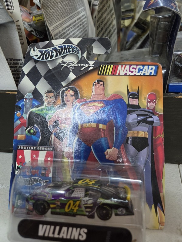 Hot Wheels Racing 1:64 NASCAR 2004 Chevrolet Justice League Villains #04 Diecast