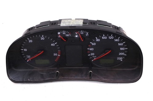 VW Passat 3B 3B1919880 C Tacho Tachometer Kombiinstrument Diesel km/h VDO KFZ
