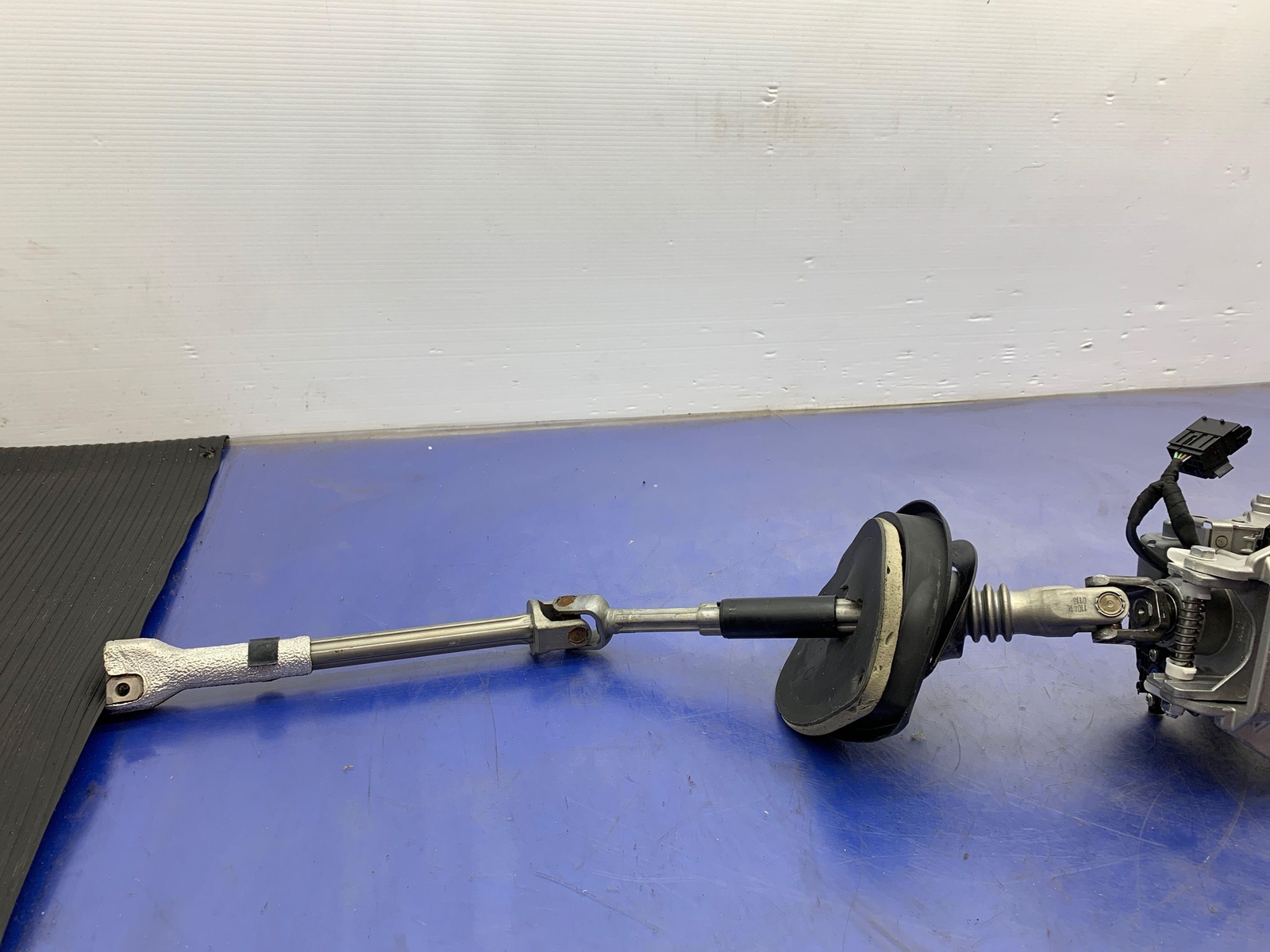 2017-2020 MASERATI LEVANTE M161 POWER ADJUST STEERING COLUMN & SHAFT 6700339440