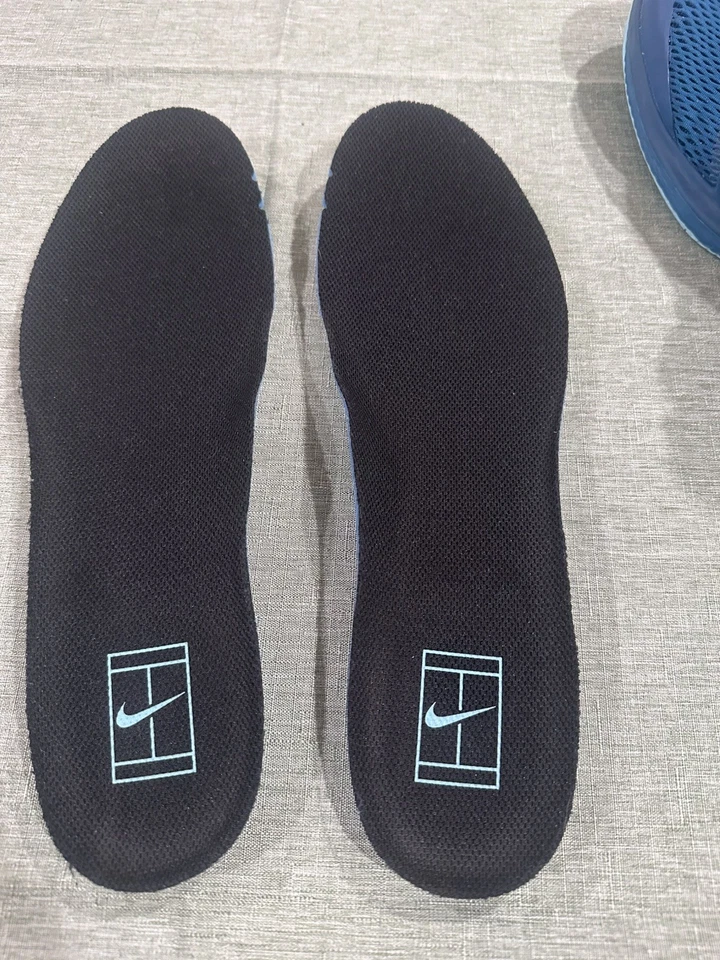 Men's Size 10.5- Nike Air Zoom Vapor X HC Green Abyss Roger Federer Edition - Image 4 of 4