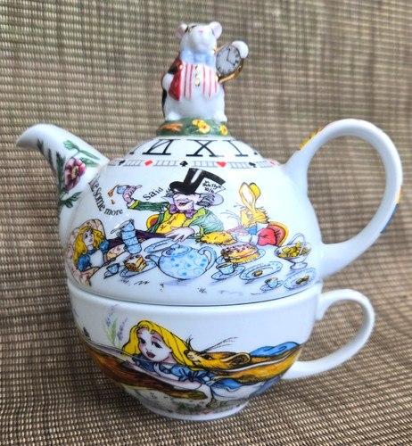 2010 Alice in Wonderland's Cafe Paul Cardew Tea for One Teapot & Cup Set ENGLAND