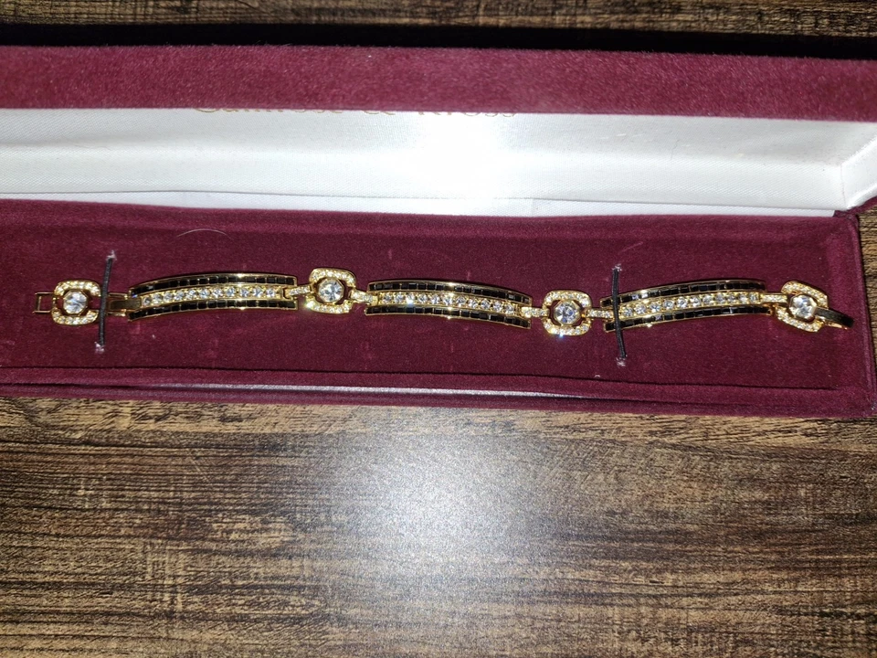 Juego de reproducción vintage Jackie Kennedy Camrose & Kross Foto 3 de 3