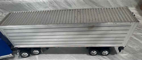 Welly Peterbilt 379 Semi Truck Trailer 1:32 Scale Model #9940 Blue Cab - Picture 4 of 11